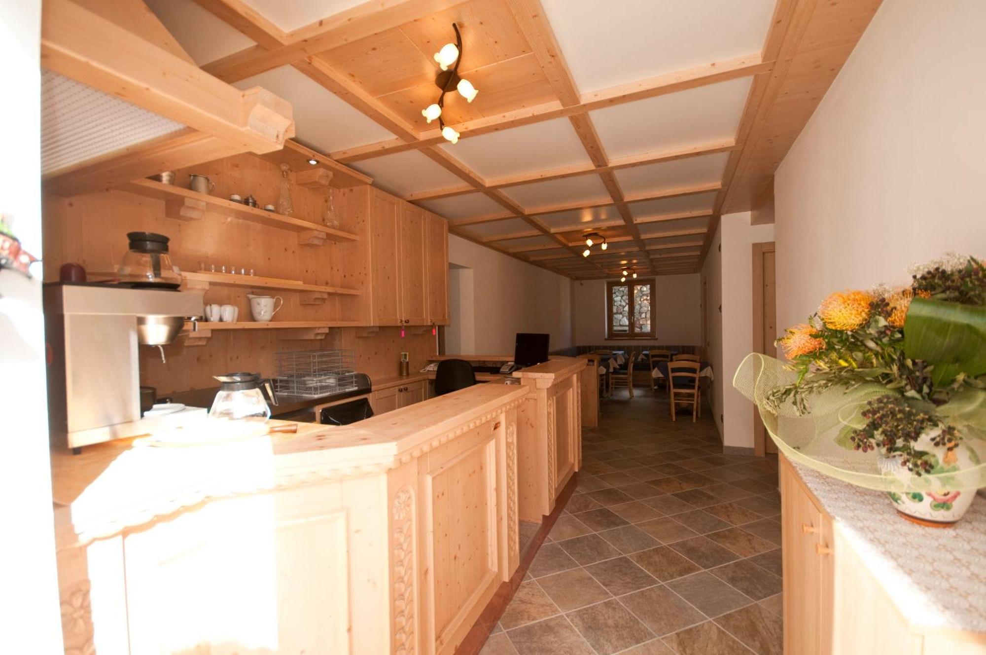 B&B Ledro Affittacamere Mezzolago Luaran gambar